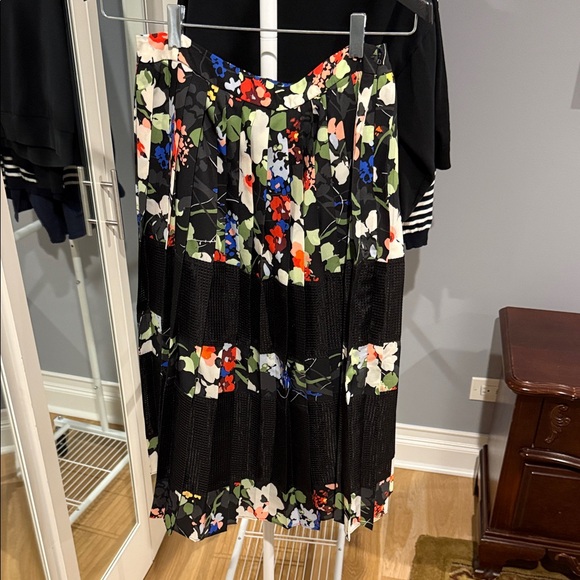 Banana Republic Black Floral Midi Skirt - Picture 1 of 2